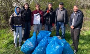 Техникум информатики и права в Тирасполе - уборка Днестра